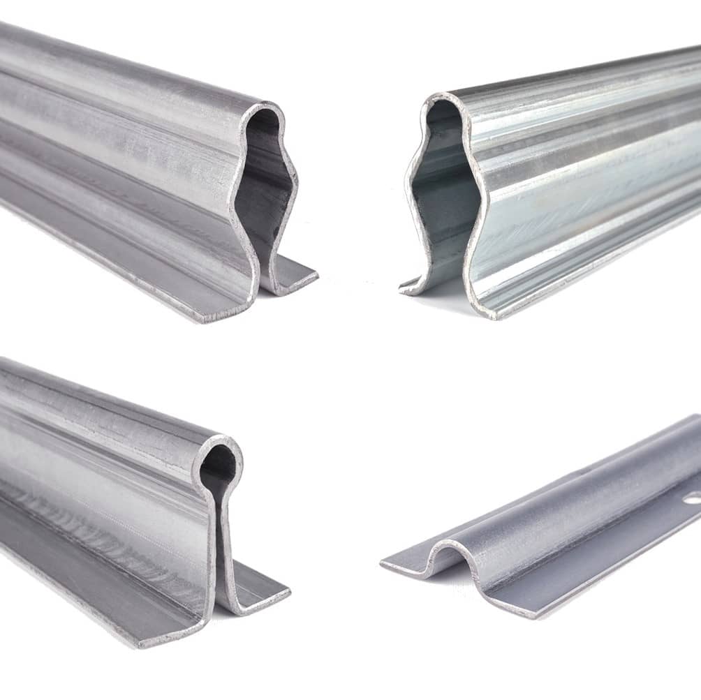 Rails inférieurs de porte coulissante